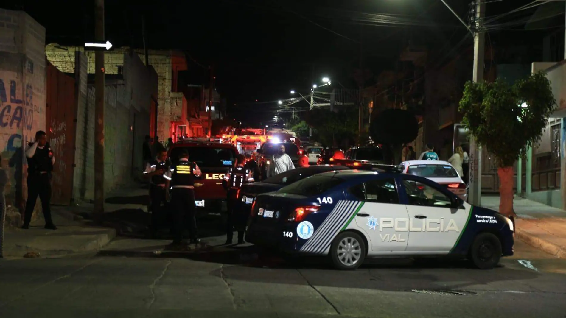 INCENDIO TALLER LOMAS DE VISTA HERMOSA FOTOS JPG NOTICIAS VESPERTINAS (2)